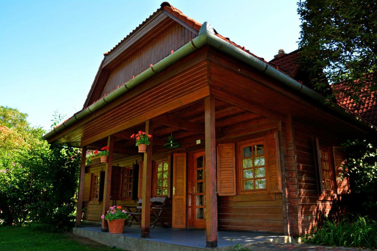 Sipito Pihenopark Hotel Pilis Exterior foto
